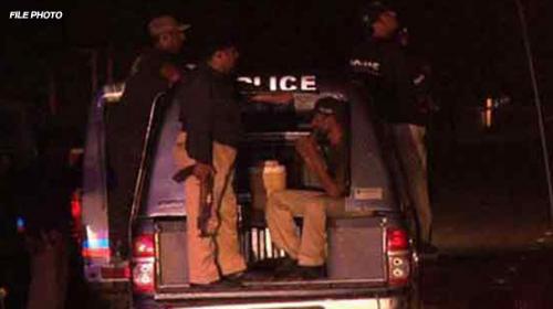 Four ‘terrorists’ arrested with explosives, Iranian diesel in Karachi
