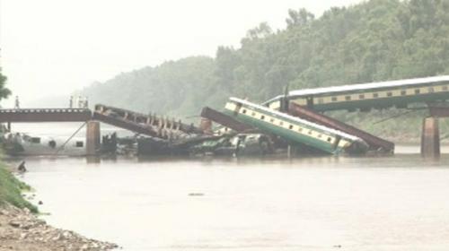 Efforts continue to retrieve train from Chanawan canal