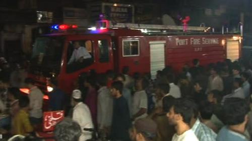 Several shops gutted in Karachi shopping centre fire