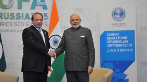 Modi accepts Nawaz’s invitation to visit Pakistan in 2016