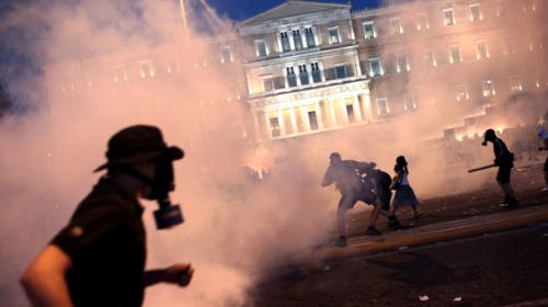 ‘We have been betrayed!’ Protest turns violent as Greece votes