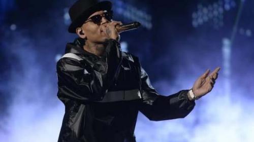 Chris Brown leaves Philippines after three days over payment dispute