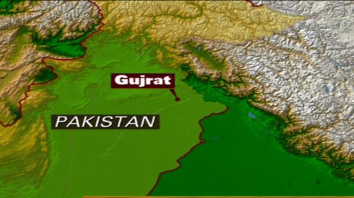 Two policemen injured in Gujrat checkpost attack; two terrorists killed