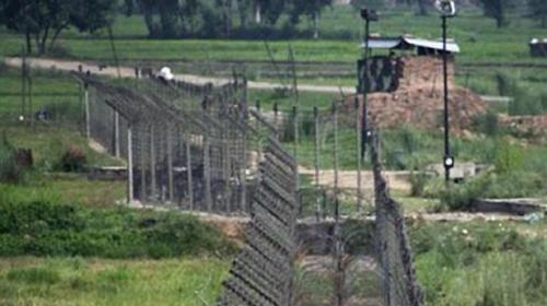 Pakistani forces respond to Indian firing at LoC 
