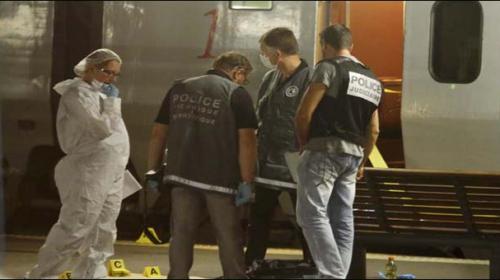 US servicemen overpower gunman in French train attack