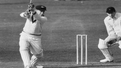 Aussie ´Invincible´ Morris dies at 93