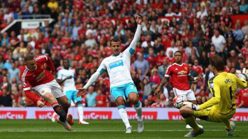 Rooney misfires as Newcastle hold Man Utd