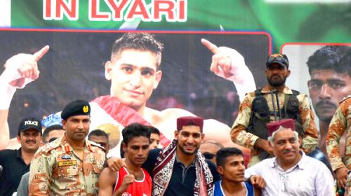 Amir Khan visits Karachi's Lyari, vows to help Pakistan produce boxing champions