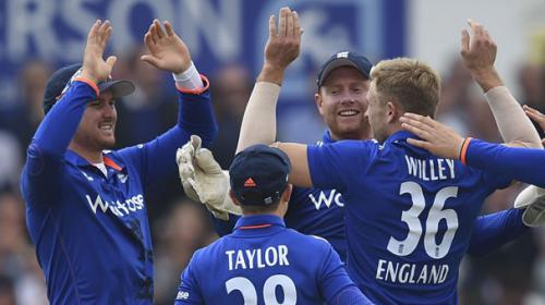 England beat Australia in 4th ODI, tie series 2-2 