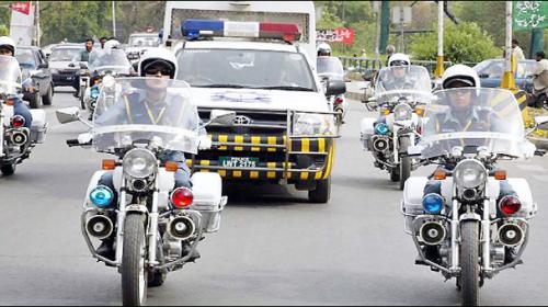 Same weapons used in attacks on traffic wardens, Geo News van