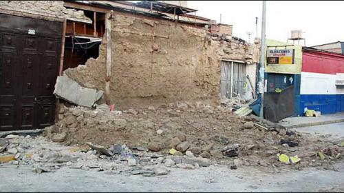Thousands left homeless by giant Chile quake