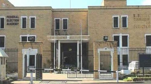 Transfers, postings in Punjab, Sindh banned