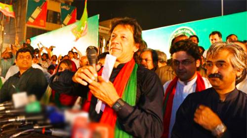 No education for children, while PML-N jumping aboard Metros: Khan