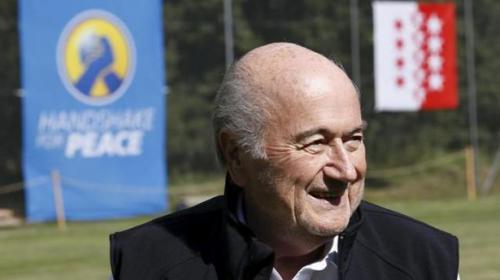 Blatter fighting to return for FIFA handover in February
