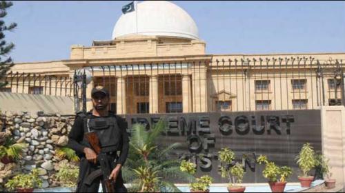 Karachi: SC seeks report in illegal water hydrants case