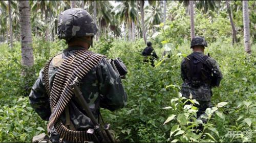 Philippine soldier kills 5 at prayer meeting