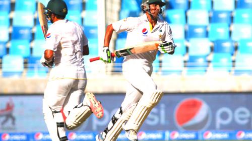 Pakistan 222-3 at close on third day, lead by 358