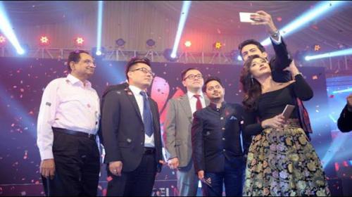 Glamorous and Star-studded Launch of Huawei Mate S and G8