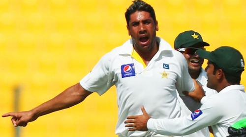 Pakistan paceman Imran Khan out of third Test following injury