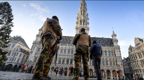 Brussels extends terror alert as US issues travel warning