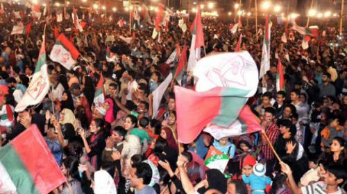 MQM sweeps Karachi, PMLN roars again in Punjab