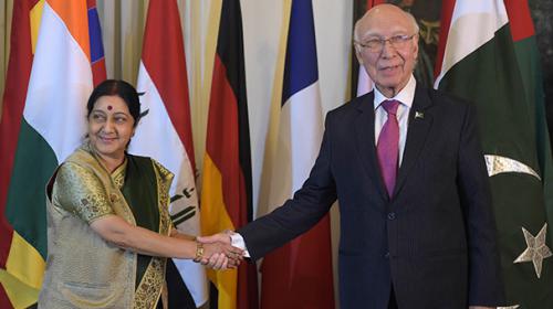 Pakistan-India to start 'comprehensive bilateral dialogue': Swaraj 
