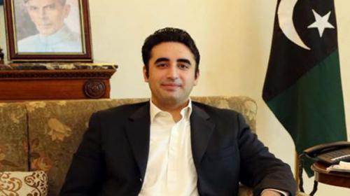 Bilawal visits Bisma's family in Lyari