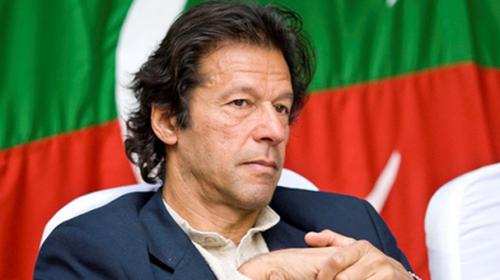 Imran Khan arrives in Karachi on a personal visit