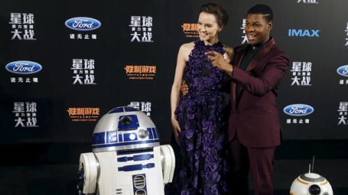 ‘Star Wars’ crosses $1 billion globally at record pace