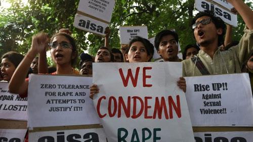 Indian teenager gang-raped, shot, dumped in well