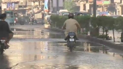 Unexpected late night showers wreak havoc with drainage, power infrastructure in Karachi