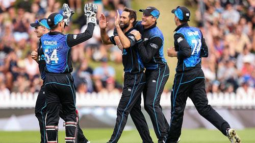 New Zealand beat Pakistan by 70 runs in first ODI