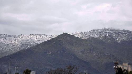 Margalla hills receive snowfall after decade