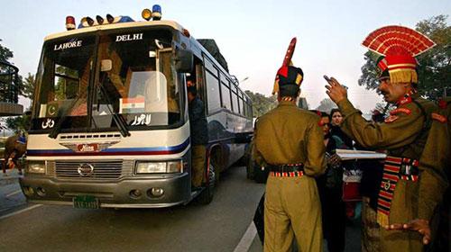 India, Pakistan resume Dosti bus service