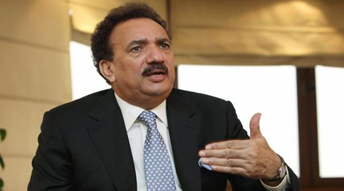 Rehman Malik rejects Kamal’s allegations