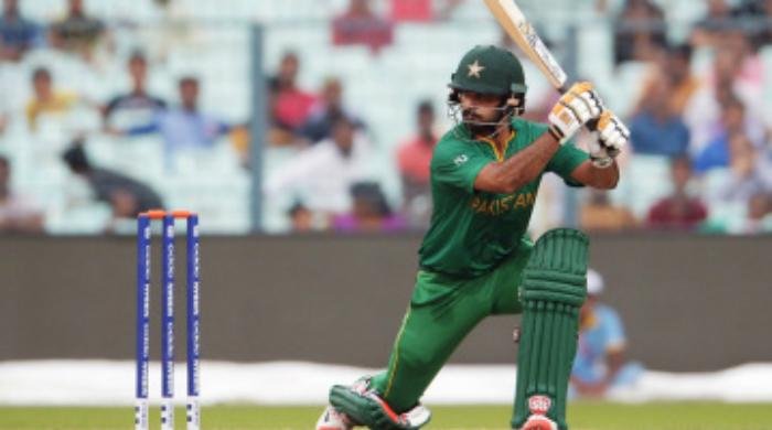 Hafeez, Imad lead Pakistan to 15-run win over SL in WT20 warm-up