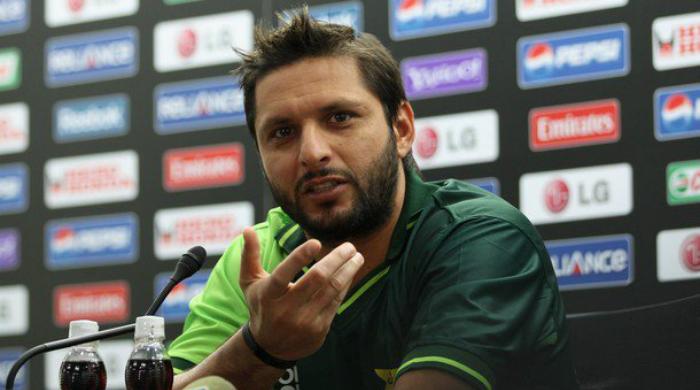 Afridi clarifies ‘love in India’ remarks after legal notice