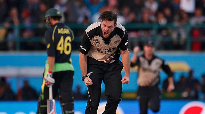 NZ hang tough to edge out Australia after thumping hosts