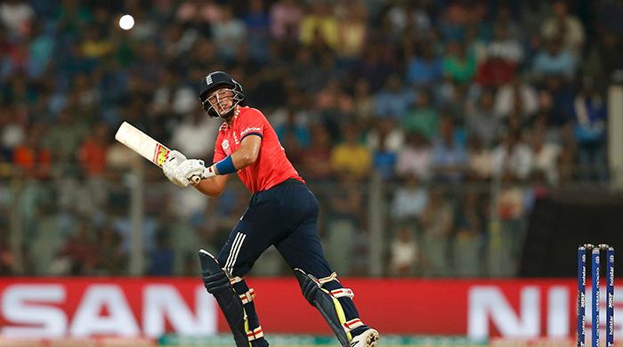 England beat South Africa by 2 wickets, achieve 2nd highest T20 target