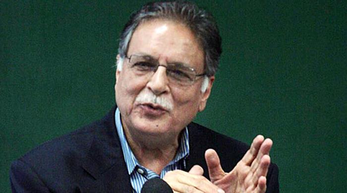 Only ‘back benches of PPP’ opposing Musharraf’s exodus: Rashid