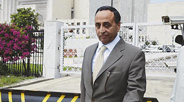 PM accepts resignation of aviation advisor Shujaat Azeem