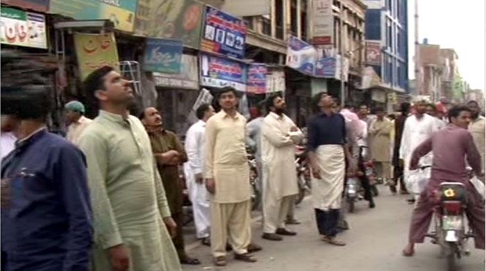 Strong earthquake jolts different parts of Pakistan