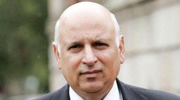 PTI leader Sarwar cancels London trip amid rumors of intra-party differences