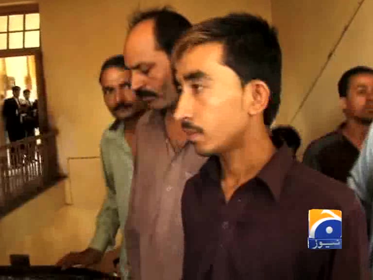 Honour killing Brother stabs 17-year-old sister to death in Karachi.