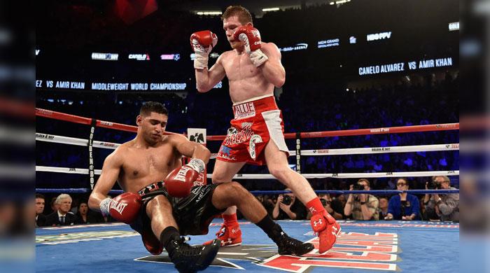 Boxer Amir Khan knocked out by Canelo Alvarez in WBC middleweight fight