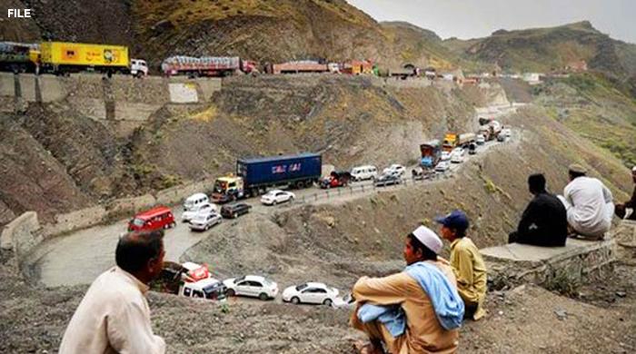 Fencing Problems: Torkham border remains closed for third day