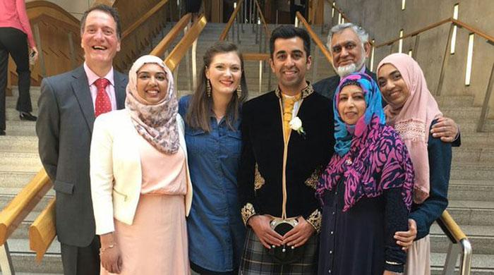 Grandson of Pakistani bus conductor becomes Scottish govt minister for transport