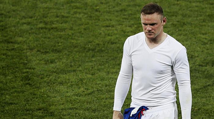Vulnerable England set to extend 50 years of hurt