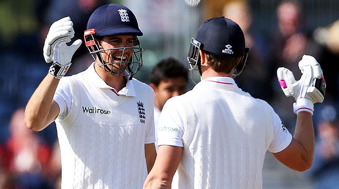 Gavaskar backs Cook to break Tendulkar record