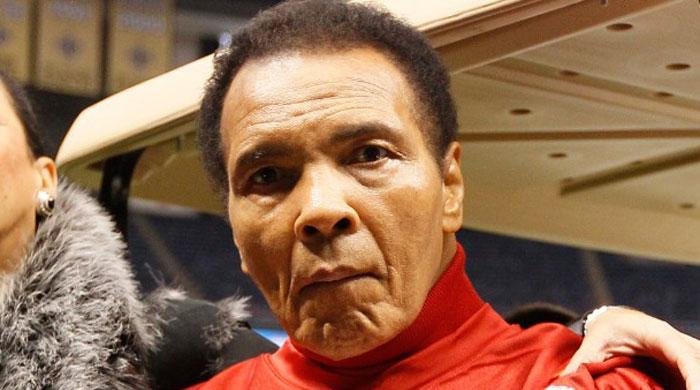 Boxing legend Muhammad Ali hospitalized